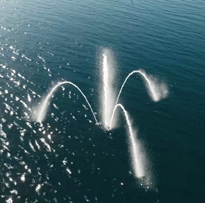 Flytande fontäner Cascade