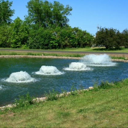 Syresättare och fontäner för dammar i trädgård 0,4 till 2,6 kW (1/2-3 hp)